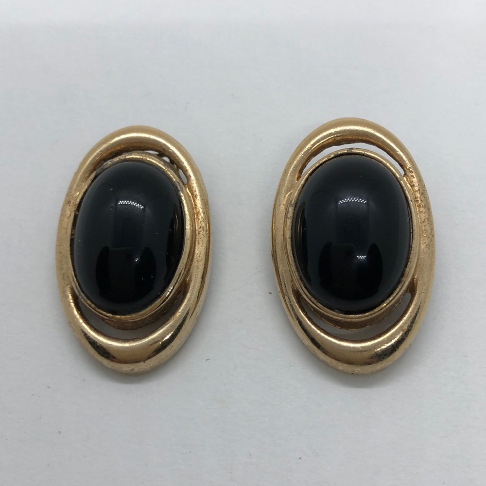 VTG Elegant Panetta Clip Earring